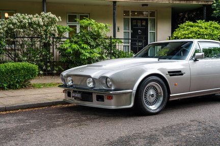 Aston Martin V8 Vantage X-Pack RESTORED 8