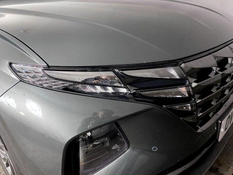 Hyundai TUCSON 1.6 T-GDi Premium SUV 5dr Petrol Manual Euro 6 (s/s) (150 ps) Alloys - Air 9