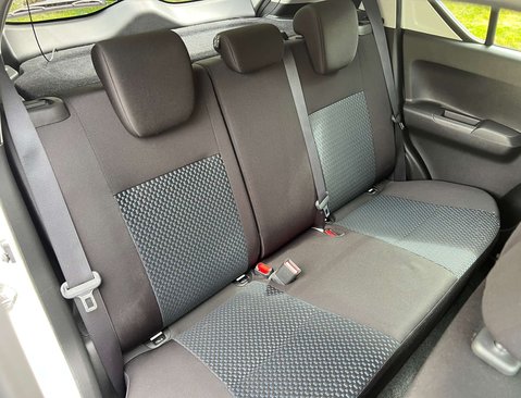 Suzuki Ignis 1.2 Ignis SZ3 DualJet MHEV 5dr 38