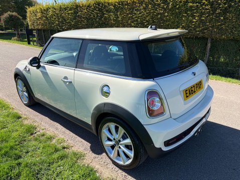 Mini Hatch 2.0 Cooper SD Euro 5 (s/s) 3dr 3