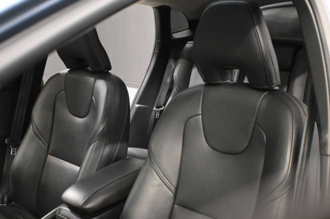 Volvo V40 1.5 V40 Inscription Edition T3 Auto 5dr 39