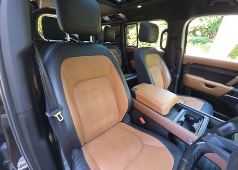Land Rover Defender 3.0 Defender X MHEV Auto 4WD 5dr 17