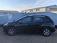 Peugeot 2008 BLUE HDI ACTIVE 4