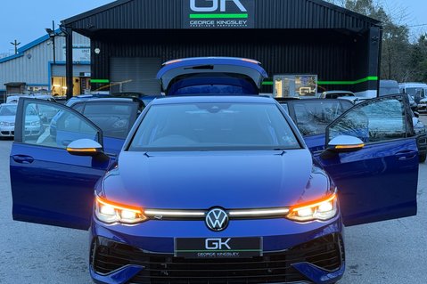 Volkswagen Golf R TSI 4MOTION DSG -AKRAPOVIC -PERFORMANCE PACK -CARBON LEATHER -HEATED S/W 19