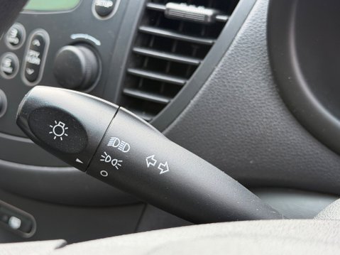 Hyundai i10 CLASSIC 13