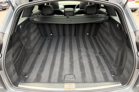Mercedes-Benz E Class E 220 D AMG LINE NIGHT EDITION PREMIUM PLUS - 8 SERVICES RECORDED  54
