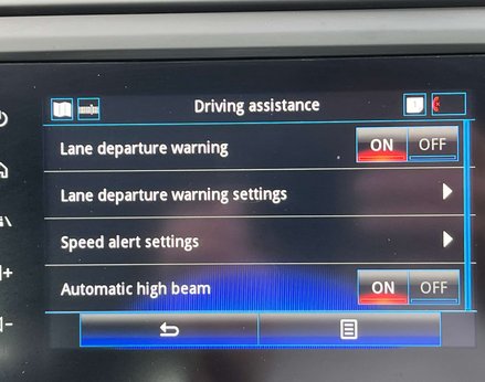 Renault Kadjar 1.5 Kadjar Iconic Blue dCi Auto 5dr 38