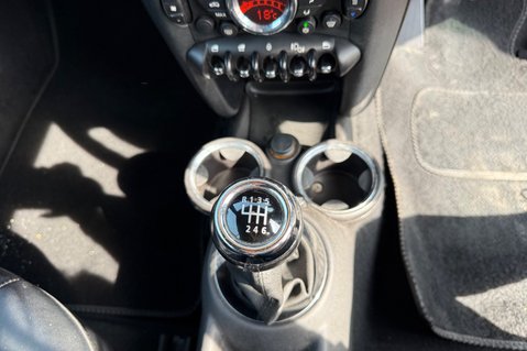 Mini Convertible COOPER SOHO.. CONVERTIBLE.. 11 SERVICES.. FULL LEATHER..A/C..CRUISE CONTROL 22