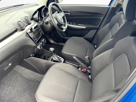 Suzuki Swift 1.2 Dualjet 83 12V Hybrid SZ5 5dr Auto 2