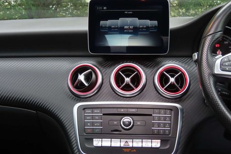Mercedes-Benz A Class 2.1 A200d AMG Line (Premium Plus) 7G-DCT Euro 6 (s/s) 5dr 11