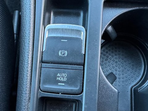 Volkswagen Golf 1.5 TSI EVO SE Nav DSG Euro 6 (s/s) 5dr 31