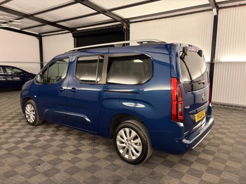 Vauxhall Combo Life 1.5 Turbo D Elite XL MPV Auto Euro 6 (s/s) 5dr 54