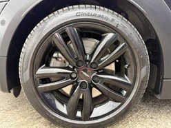 Mini Hatch 2.0 Cooper S Sport Hatchback 3dr Petrol Steptronic Euro 6 (s/s) (192 ps) 17