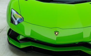 Lamborghini Aventador S LP 740-4 25