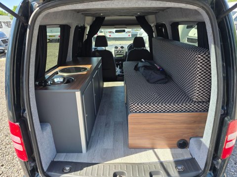 Volkswagen Caddy Maxi Camper Crib 15