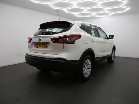 Nissan Qashqai 1.3 DIG-T Visia Euro 6 (s/s) 5dr 5