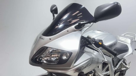 Suzuki SV650 SV650 2003 31K LONG MOT PERFECT A2 BIKE VTWIN SERVICED 650CC 19