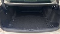 Lexus Is 2.5 300h Luxury Saloon 4dr Petrol Hybrid E-CVT Euro 5 (s/s) (223 ps) 8
