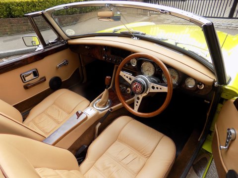 MG B ROADSTER 20