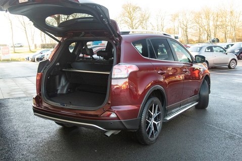 Toyota Rav 4 VVT-I ICON AWD TSS 36