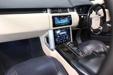 Land Rover Range Rover 4.4 Range Rover Vogue SE SDV8 Auto 4WD 5dr 17