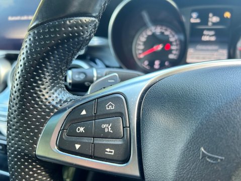Mercedes-Benz C Class C220 BLUETEC AMG LINE PREMIUM PLUS 18