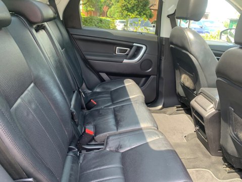 Land Rover Discovery Sport 2.0TD4 HSE 11