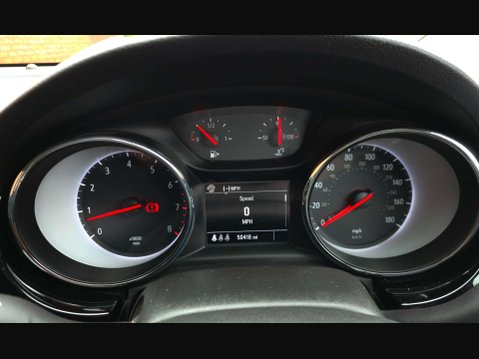 Vauxhall Astra 1.4 Astra SRi T 5dr 35