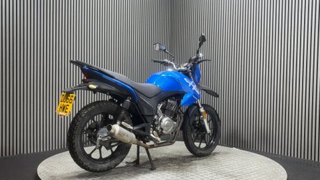 Lexmoto Assault 2016 SPARES OR REPAIR 125CC NAKED SCRAMBLER BIKE 2