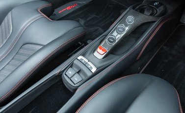 Ferrari 488 SPIDER 22