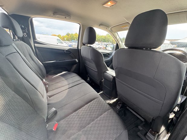 Isuzu D-Max Utility | 1.9 LT | Double Cab | Tow Bar | Air Con | EURO 6 | NO VAT 16
