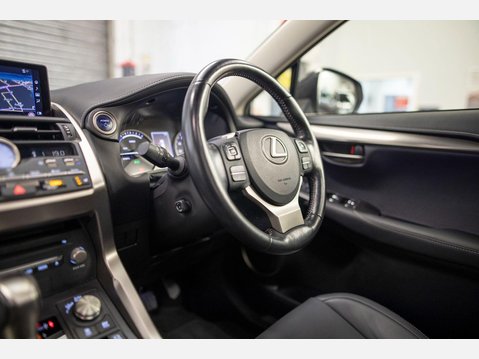 Lexus NX 2.5 300h GPF Premium SUV 5dr Petrol Hybrid E-CVT 4WD Euro 6 (s/s) (197 ps) 53