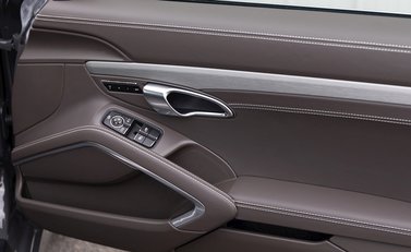 Porsche 911 (991) 50th Anniversary Edition 22