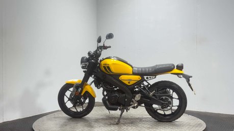 Yamaha XSR125 2021 34K 1 OWNER PROJECT BIKE SPARES OR REPAIR 125CC 4