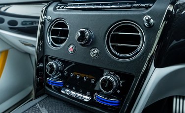 Rolls-Royce Cullinan BLACK BADGE 26