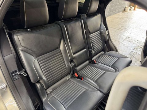 Land Rover Discovery 3.0 Discovery HSE TD6 Auto 4WD 5dr 61