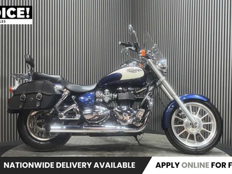 Triumph Bonneville 2011 ONLY 21K NEW MOT CRUISER 865CC