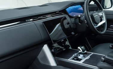 Land Rover Range Rover P530 SV 22