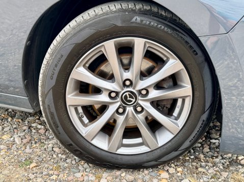 Mazda 3 SE-L LUX MHEV 54