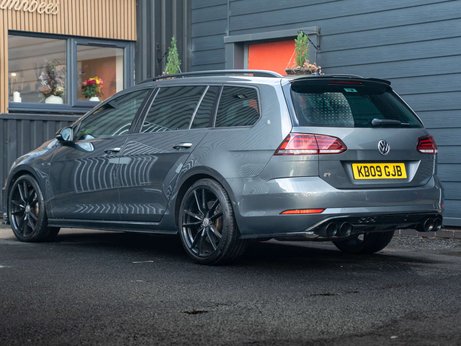 Volkswagen Golf 2.0 Golf R TSi 4Motion Semi-Auto 4WD 5dr 1