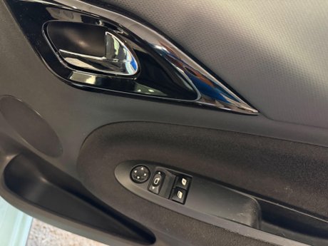 Citroen DS3 1.6 VTi DStyle Auto Euro 5 3dr 19