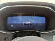 Jaguar F-Pace 2.0 F-PACE R-Dynamic HSE D MHEV AWD Auto 4WD 5dr 65