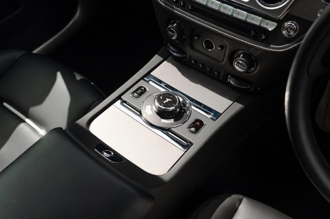 Rolls-Royce Wraith 6.6 V12 Auto Euro 6 2dr 34