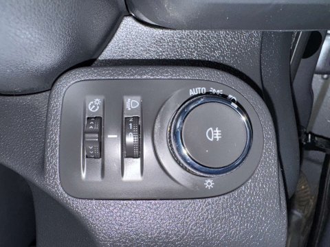 Vauxhall Combo Combo-e 2300 Dynamic SWB 12