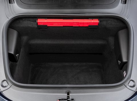 Porsche 911 Targa 4 GTS (991.2) 29