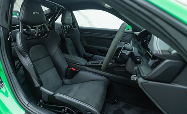 Porsche 911 GT3 (992) 14