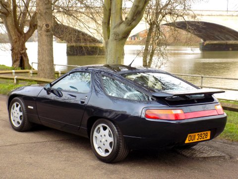 Porsche 928 GT 2