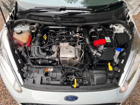 Ford Fiesta 1.0T EcoBoost Zetec S Euro 6 (s/s) 3dr 33