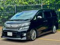 Toyota Vellfire Sunroof 25