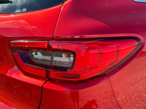 Renault Kadjar SIGNATURE NAV TCE 61